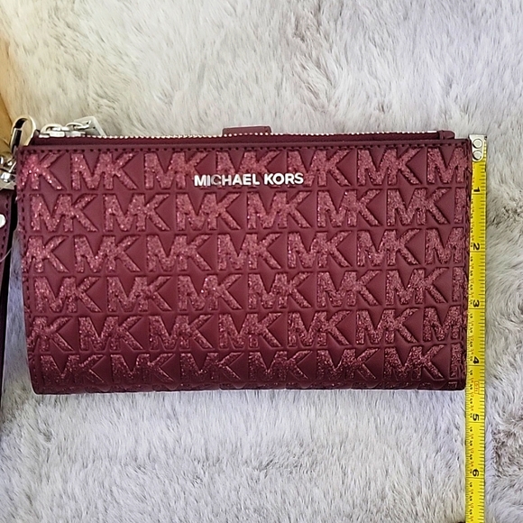 Michael Kors wristlet burgundy wallet - Picture 8 of 11